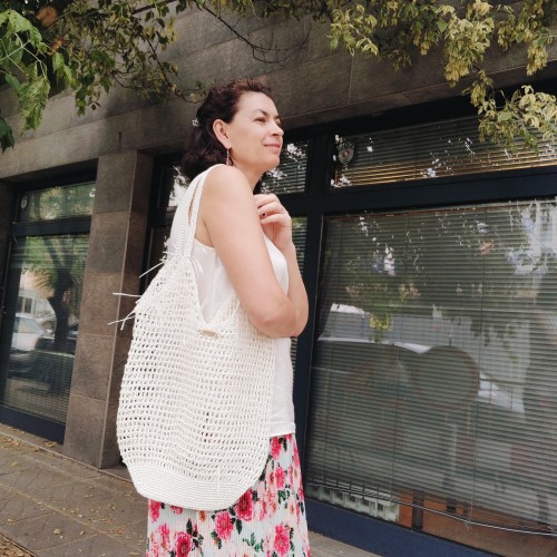 Ръчно плетена чанта от рафия "Бяло Тъкане" Ръчно плетена чанта от рафия "Бяло Тъкане"