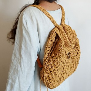 Ръчно плетена раница Ръчно плетена раница