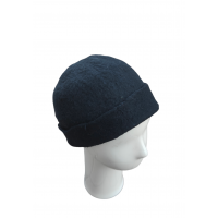 Черна шапка от вълна