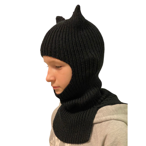 Плетена шапка с уши Плетена шапка с уши