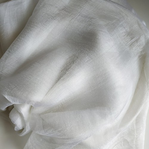 Маргиланска естественна коприна, 90см широчина, 10 м Маргиланска естественна коприна, 90см широчина, 10 м