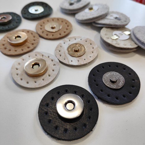 Кожени закопчалки тип магнит 40мм Кожени закопчалки тип магнит 40мм