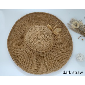 Широкопола шапка бежево-черна