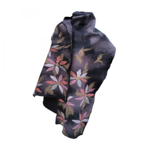 Дизайнерски шал "Есенен вятър"" Дизайнерски шал "Есенен вятър""