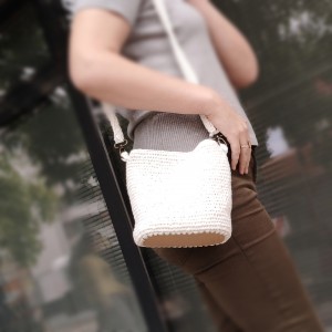 Как да си изплетете лесна и красива чанта на една кука Как да си изплетете лесна и красива чанта на една кука