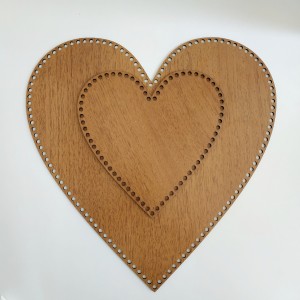 Основа за панер с форма на сърце Основа за панер с форма на сърце