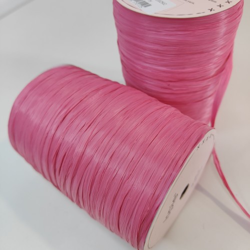 Прежда рафия Ispie 100% вискоза цвят Strawberry Прежда рафия Ispie 100% вискоза цвят Strawberry