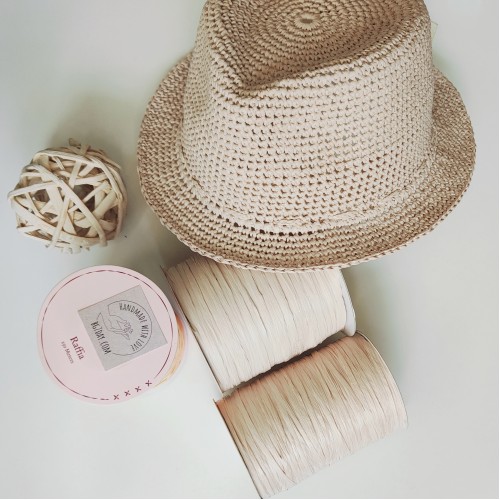 Прежда рафия Ispie 100% вискоза цвят White oak 186A Прежда рафия Ispie 100% вискоза цвят White oak 186A