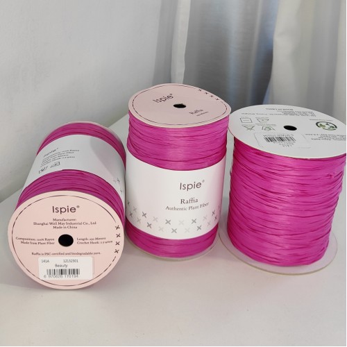 Прежда рафия 100% вискоза, цвят Beauty Прежда рафия 100% вискоза, цвят Beauty