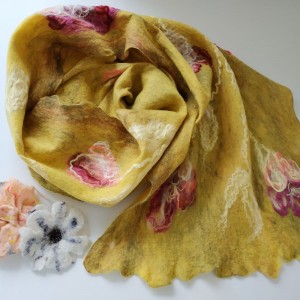 Плъстен шал"Greenery" Плъстен шал"Greenery"