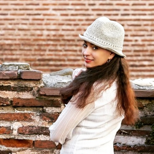 Шапка "Бяла мъгла" Шапка "Бяла мъгла"