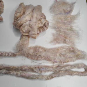 Коприна Сари, 14 гр цвят бежев Коприна Сари, 14 гр цвят бежев