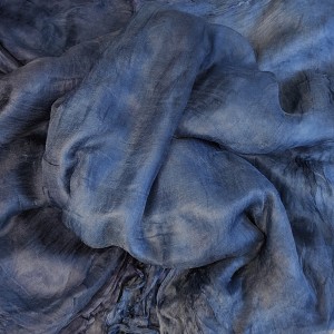 Маргиланска естественна коприна, тъмно-сива Маргиланска естественна коприна, тъмно-сива