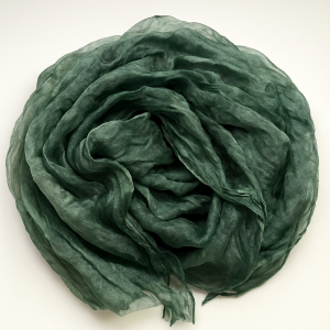 Маргиланска естественна коприна, 90см широчина - зелен Маргиланска естественна коприна, 90см широчина - зелен